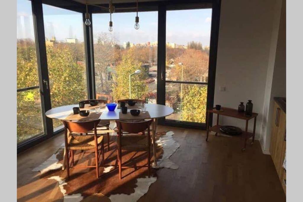 2 Bedroom Mauerpark-Apartment, Berlin Mitte View Calendar מראה חיצוני תמונה