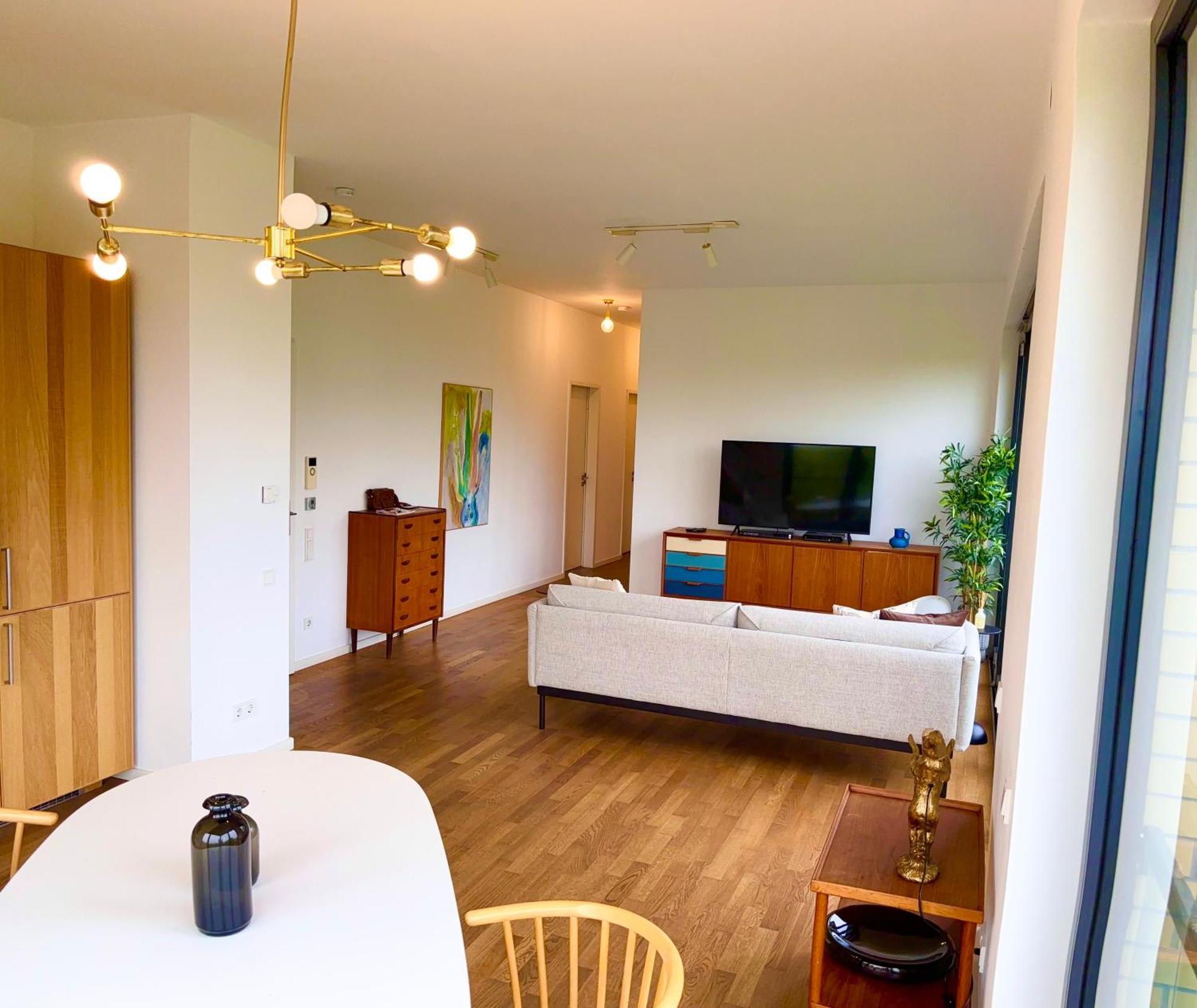 2 Bedroom Mauerpark-Apartment, Berlin Mitte View Calendar מראה חיצוני תמונה